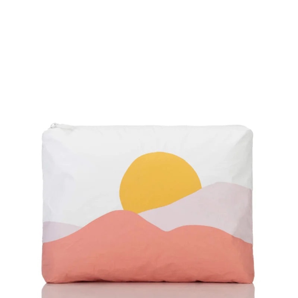Aloha Collection Sunrise Mid Pouch NWT SOLD OUT! RARE
